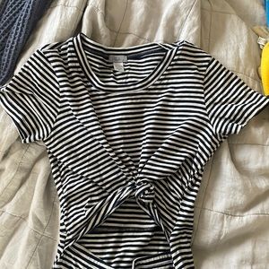 Tee shirt dress with cut out